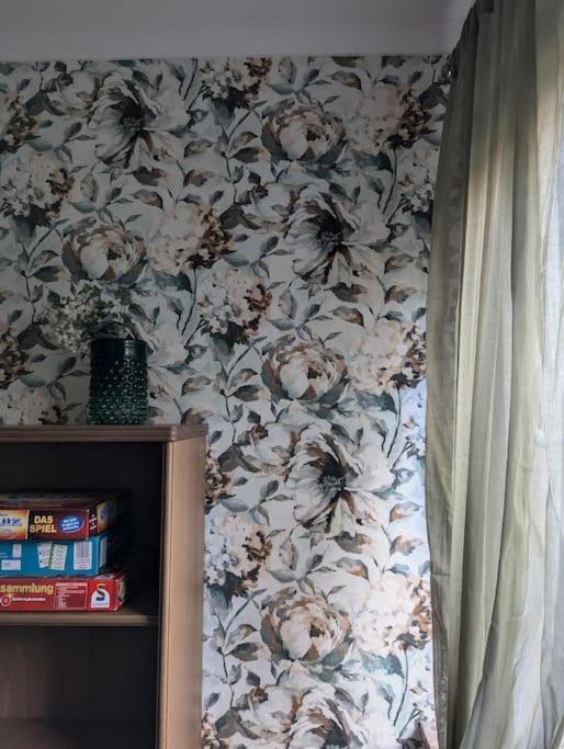 Wohnung Mit Direktem Seeblick Мёнезе Экстерьер фото